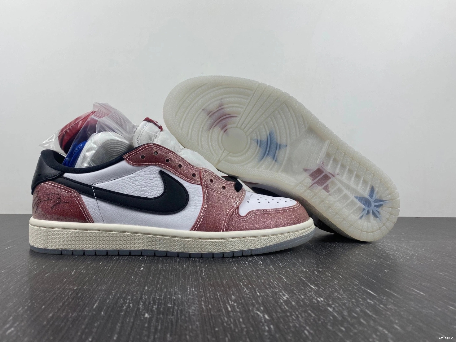 Trophy x 1 'Red Black' Air FN0432-017 OG Jordan Low Room 0225